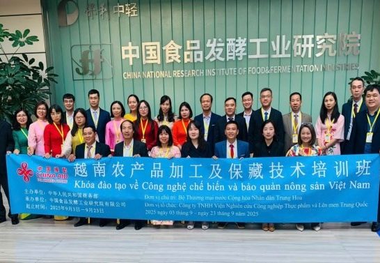 Giảng viên Khoa Công nghệ thực phẩm tham gia khóa đào tạo về Công nghệ chế biến và bảo quản nông sản Việt Nam tại Trung Quốc