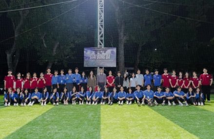 Lễ Bế mạc giải bóng đá truyền thống Khoa Kế toán và Quản trị kinh doanh năm 2025