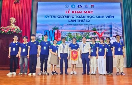 Sinh viên Khoa Công nghệ thông tin đạt thành tích cao tại kỳ thi Olympic Toán học sinh viên và học sinh toàn quốc lần thứ 32