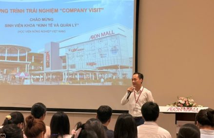 Trải nghiệm “Company Visit” tại AEON MALL Long Biên dành cho sinh viên Khoa Kinh tế và Quản lý