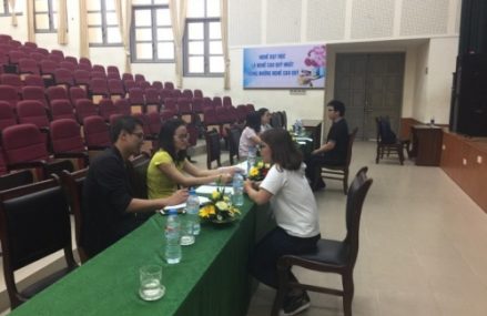 Cuộc thi Olympic tiếng Anh năm học 2017