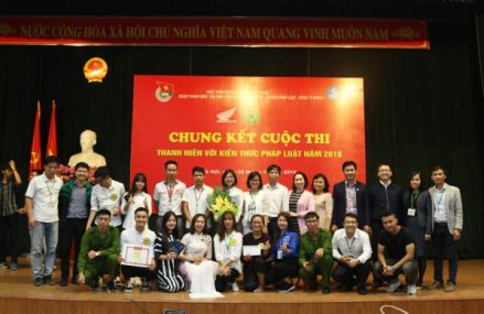 LCĐ Khoa Lý luận chính trị và Xã hội giành giải Nhất cuộc thi thanh niên với kiến thức pháp luật năm 2018