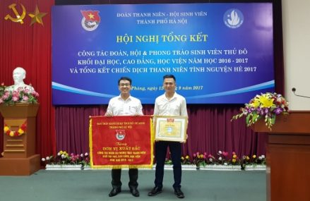 Đoàn TNCS Hồ Chí Minh Học viện nhận Bằng khen của Trung ương Đoàn và Cờ thi đua xuất sắc của Thành đoàn Hà Nội