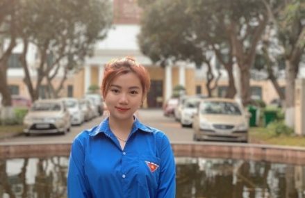 Phạm Khánh Huyền – Bí thư Chi đoàn lọt top 9 thí sinh chung kết “Hoa khôi VNUA 2023”