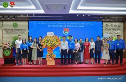 Đại hội Chi đoàn khối các đơn vị chức năng, nhiệm kỳ 2024-2025 đề ra 08 nhiệm vụ trọng tâm và 06 chỉ tiêu để phấn đấu