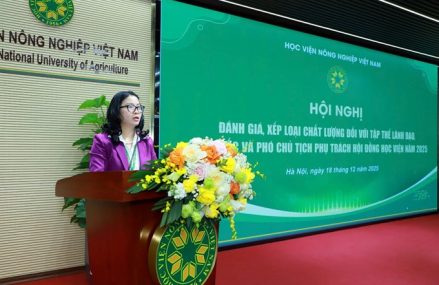 Hội nghị đánh giá, xếp loại chất lượng đối với tập thể lãnh đạo, Giám đốc và Phó Chủ tịch phụ trách Hội đồng Học viện Nông nghiệp Việt Nam năm 2025