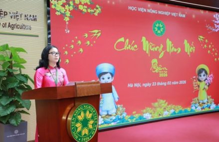 Học viện Nông nghiệp Việt Nam tổ chức chương trình Gặp mặt đầu xuân Bính Ngọ 2026