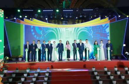 Lần đầu tiên, Học viện Nông nghiệp Việt Nam ra mắt sàn thương mại điện tử