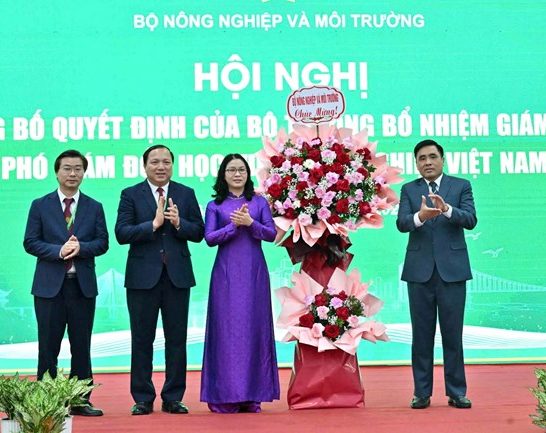 Công bố các quyết định bổ nhiệm lãnh đạo Học viện Nông nghiệp Việt Nam